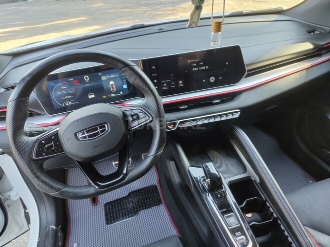 Geely Coolray-11