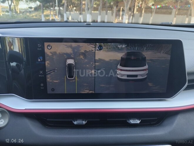 Geely Coolray-16