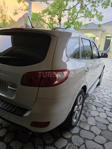 Hyundai Santa Fe-10