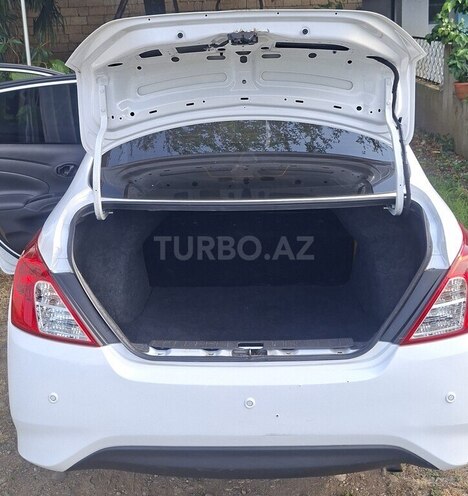 Nissan Sunny-9