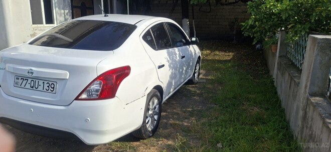 Nissan Sunny-6
