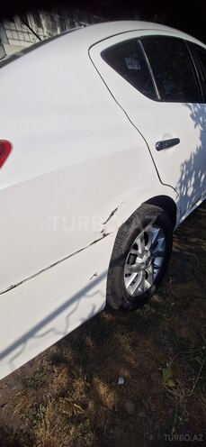 Nissan Sunny-16
