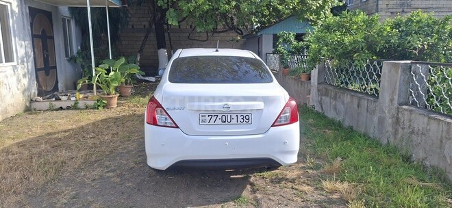 Nissan Sunny-4
