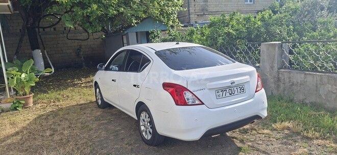 Nissan Sunny-5