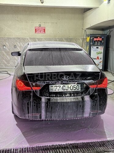 Hyundai Sonata-6
