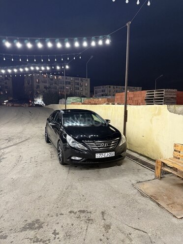 Hyundai Sonata-11
