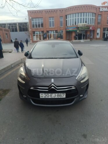 Citroen DS5-1