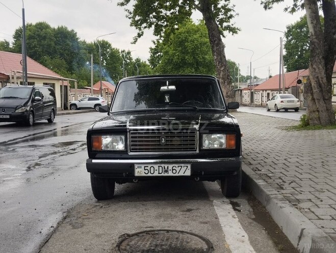 LADA (VAZ) 2107-1
