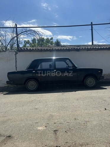 LADA (VAZ) 2107-2