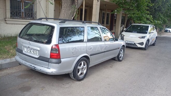 Opel Astra-2
