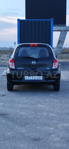 Nissan March-2