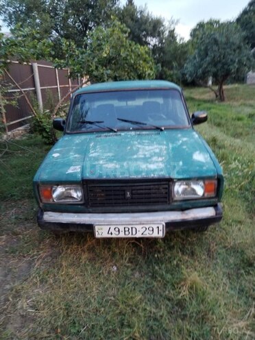 LADA (VAZ) 2107-1