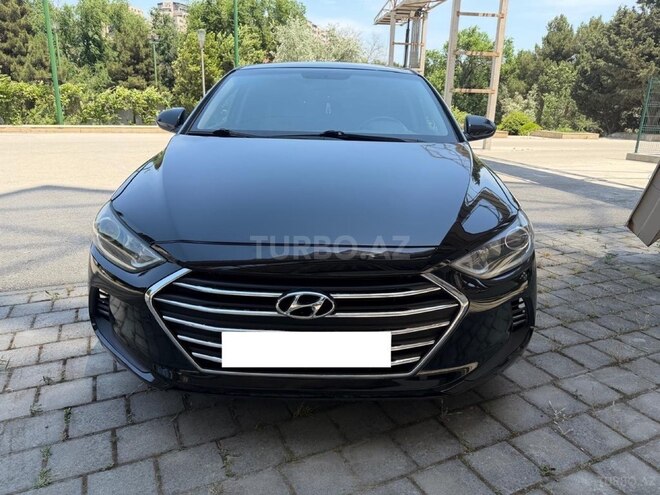 Hyundai Elantra-8