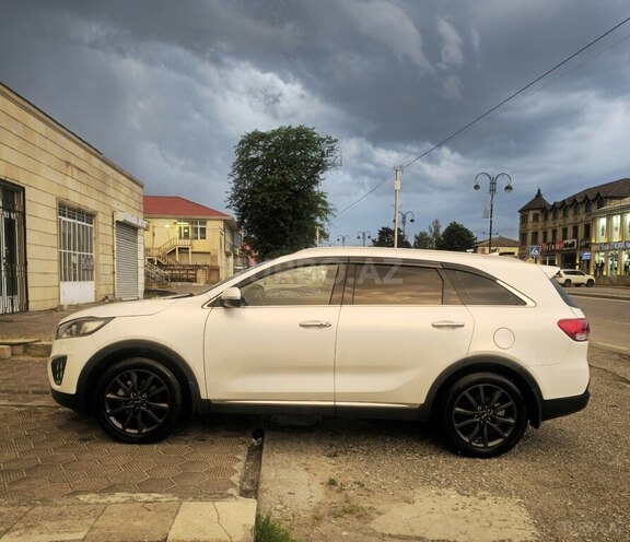 Kia Sorento-2