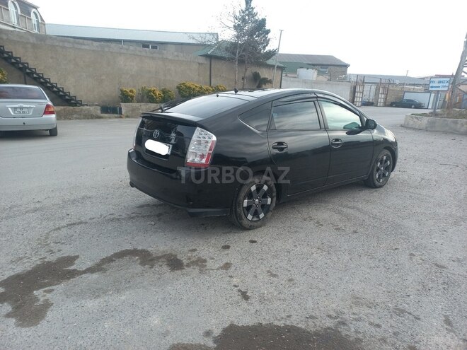 Toyota Prius-10