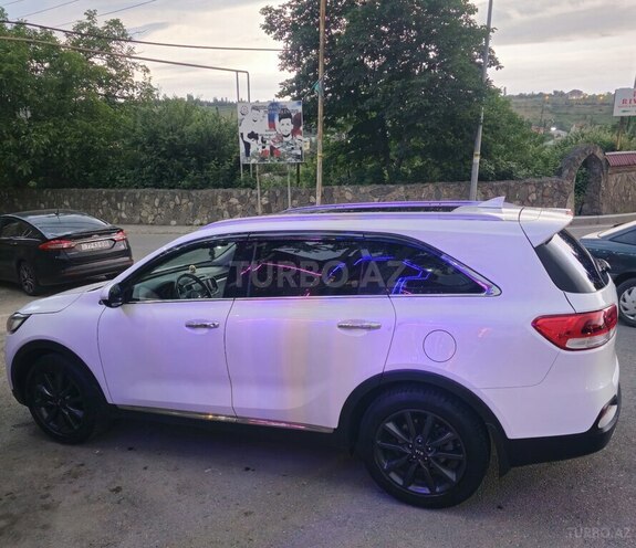 Kia Sorento-10