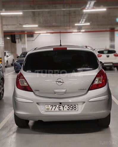 Opel Corsa-2