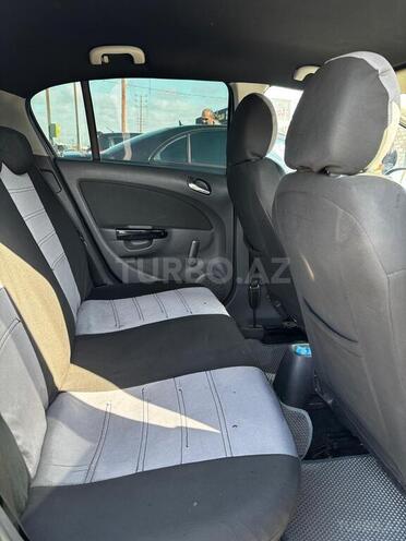 Opel Corsa-11