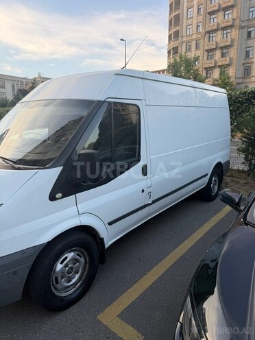 Ford Transit-2