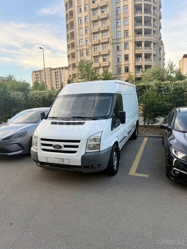 Ford Transit-1