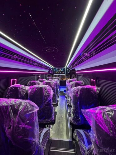 Mercedes Sprinter 516-13