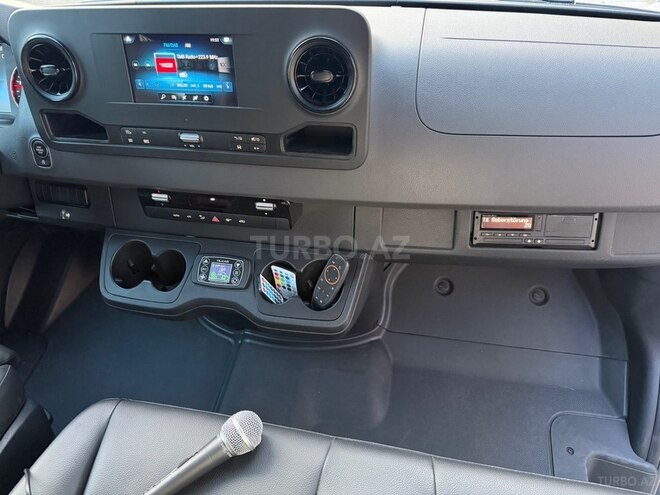 Mercedes Sprinter 516-19