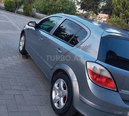Opel Astra-11