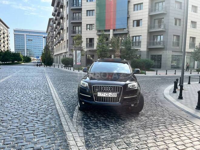 Audi Q7-4