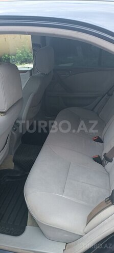 Mercedes E 230-11