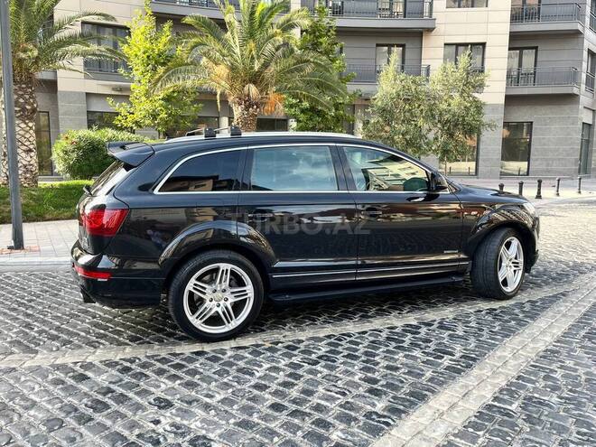 Audi Q7-8