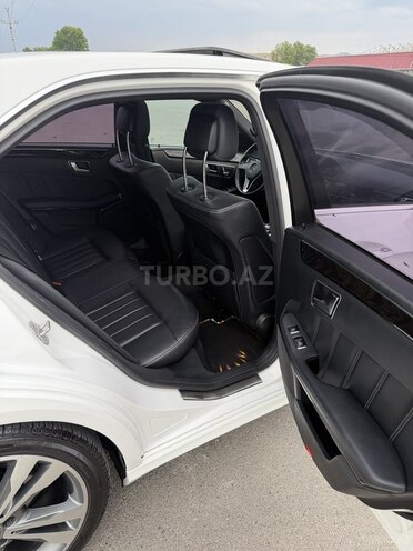 Mercedes E 220-9