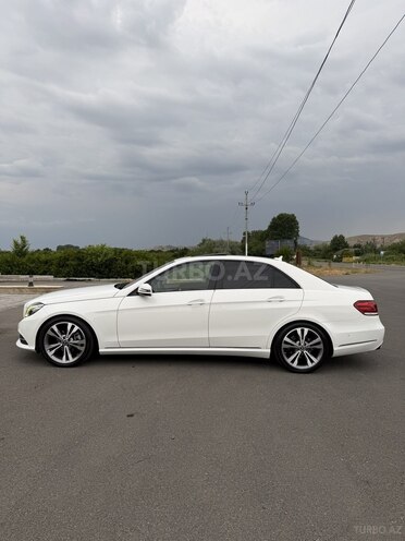Mercedes E 220-3