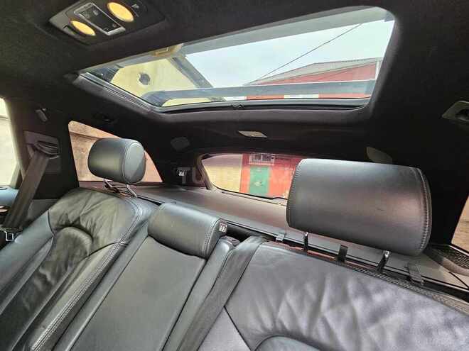 Audi Q7-13
