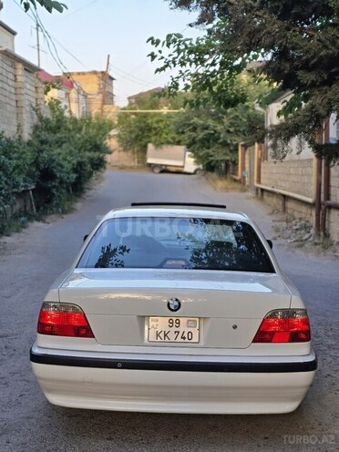 BMW 728-2