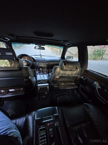 BMW 728-3