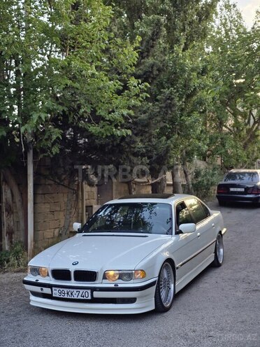 BMW 728-4