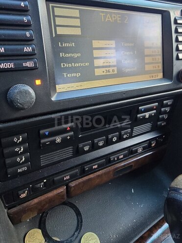 BMW 728-6