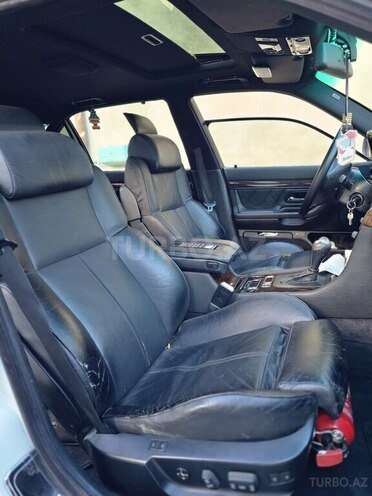 BMW 728-11