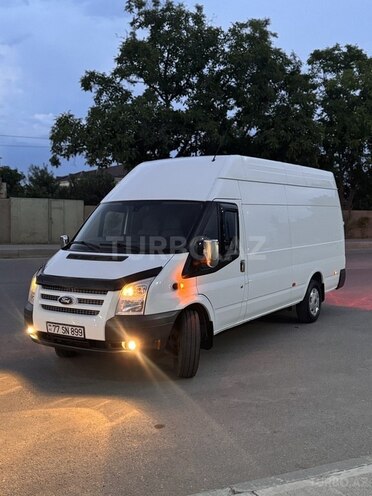 Ford Transit-6
