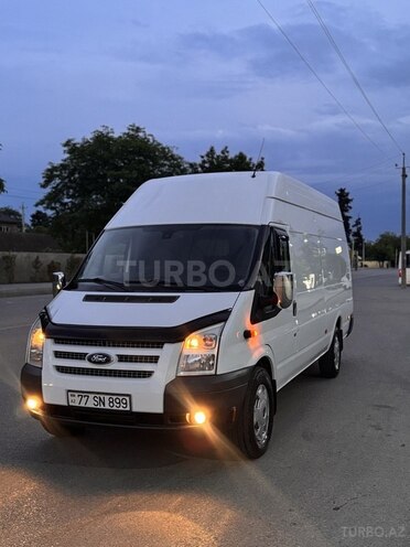 Ford Transit-2