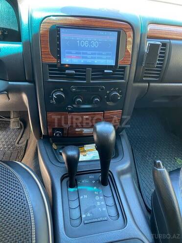 Jeep Grand Cherokee-10