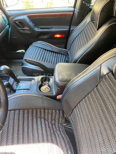 Jeep Grand Cherokee-11