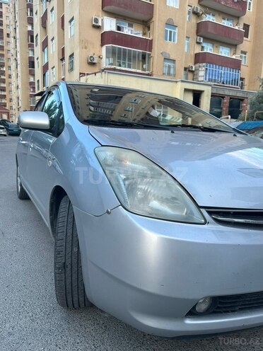 Toyota Prius-9
