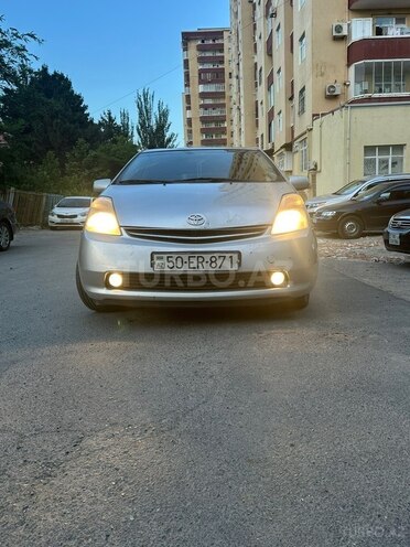 Toyota Prius-1