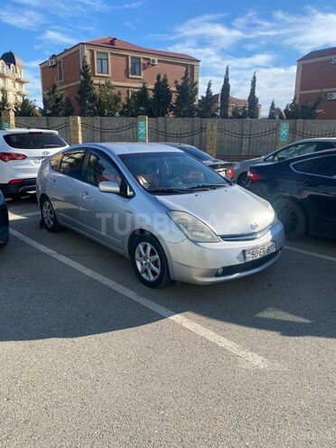 Toyota Prius-13