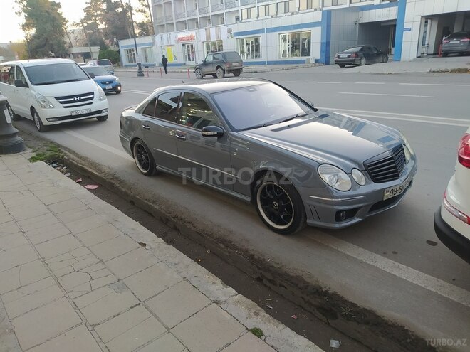 Mercedes E 270-13