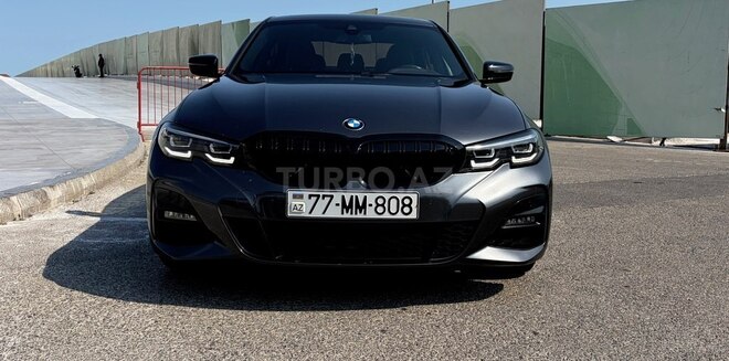 BMW 330-1