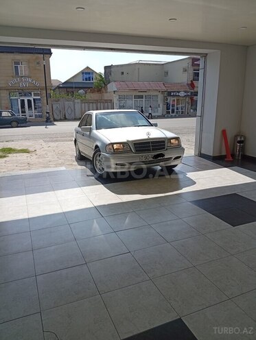 Mercedes C 180-1