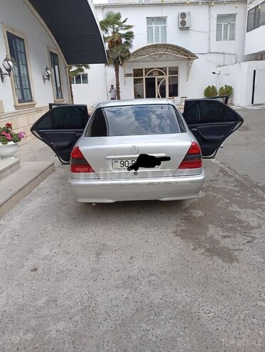 Mercedes C 180-2