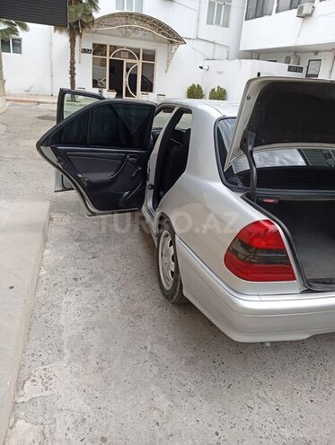 Mercedes C 180-7